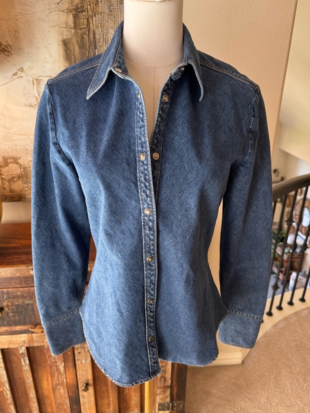 Harold's Women's Denim Button-Down Shirt - size 4 (S)